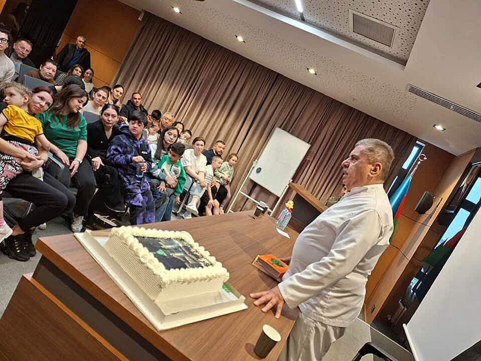 У Баку відбувся черговий виїзний цикл лікування професора Вагіфа Рахманова
